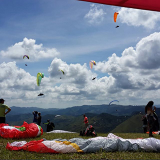 Volando Parapente en PRE-Panamericano Open Nirgua, Estado Carabobo Venezuela